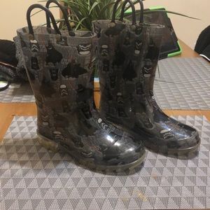 Size 12 kids Star Wars rain boots